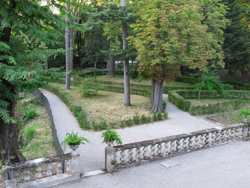 Domaine De Saint Charles Hotel Les Plans Bagian luar foto
